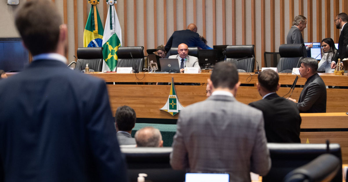 Oposição no DF pede revogação do ‘Dia em Memória às Vítimas do Comunismo’