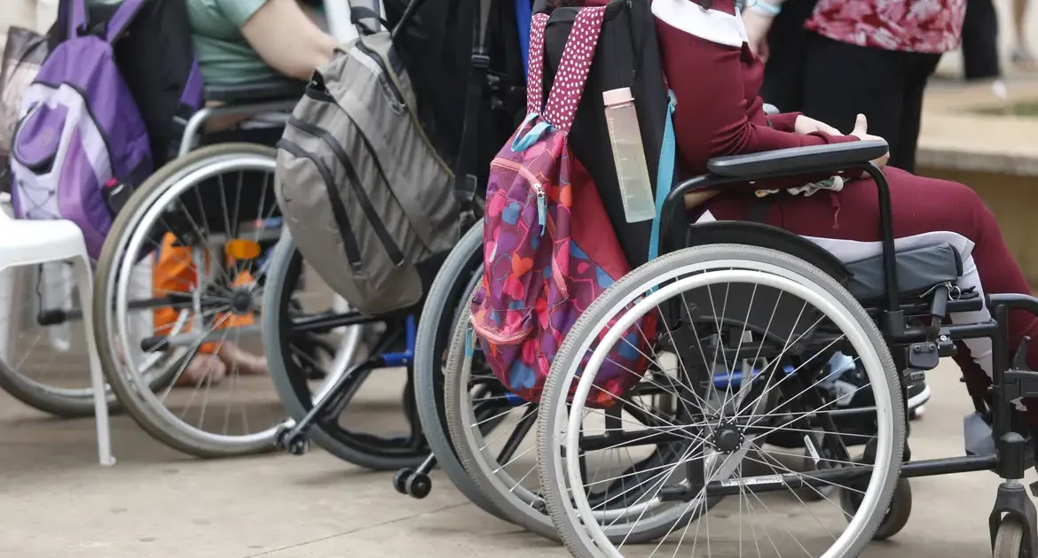 Parecer para orientar a bancada do PSOL sobre a Política Nacional de Educação Especial Inclusiva