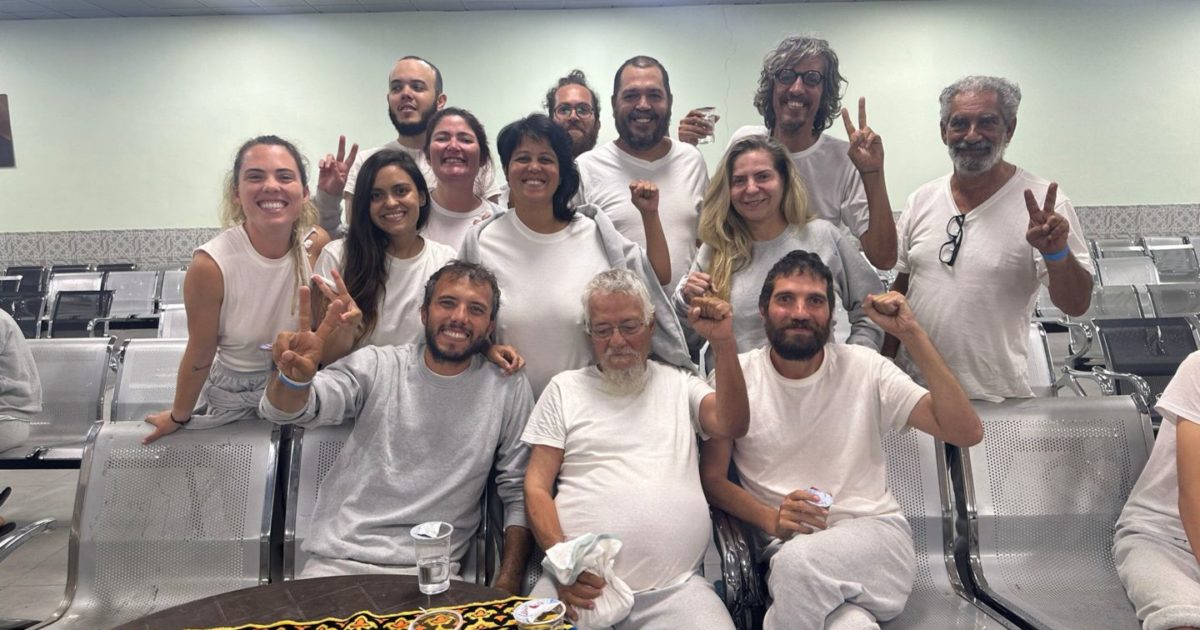 Delegação brasileira da flotilha para Gaza está em liberdade!