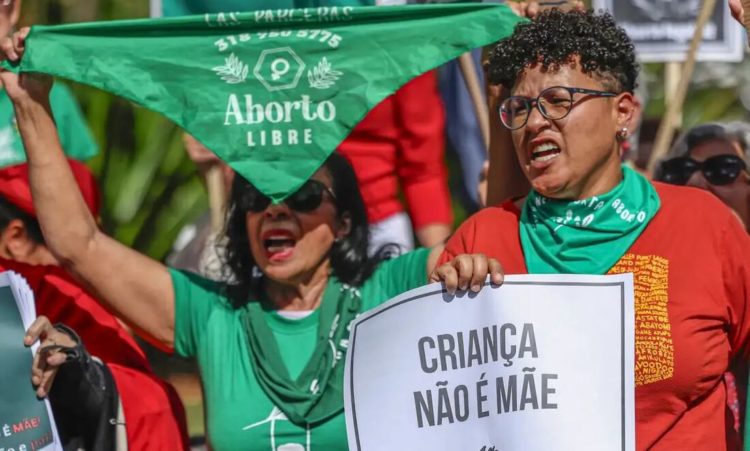 Um novo ataque aos direitos das meninas