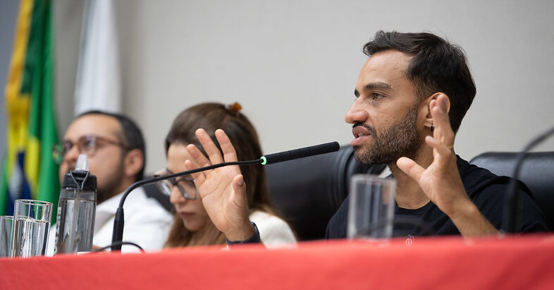 Comissão de Direitos Humanos debate projeto que cria o Conselho LGBTI+ no DF